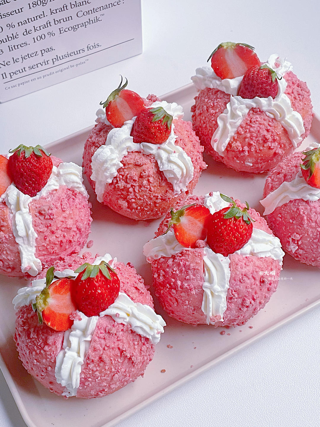 🌸草莓酥粒面包🍓巨好吃忍不住再做一遍❗的做法