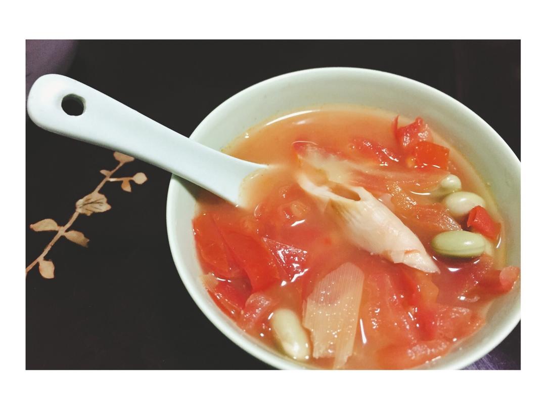 香浓西红柿豆泡笋干汤