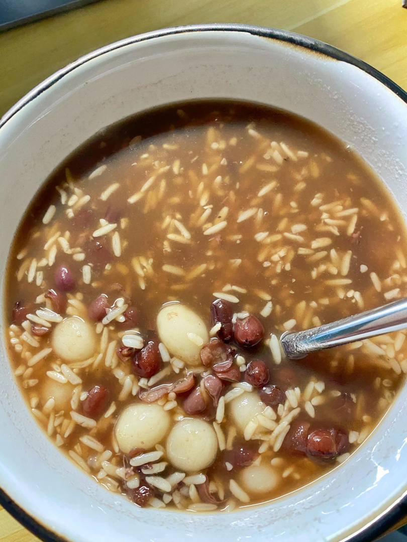 红豆酒酿小汤圆