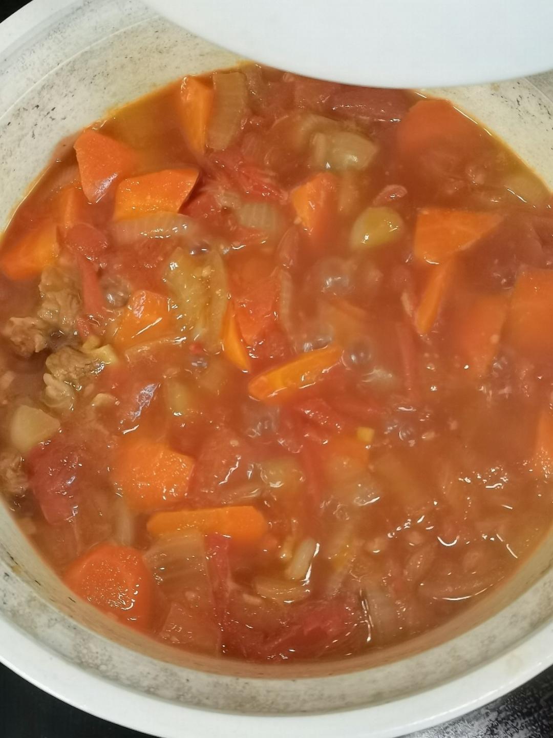 番茄土豆炖牛腩