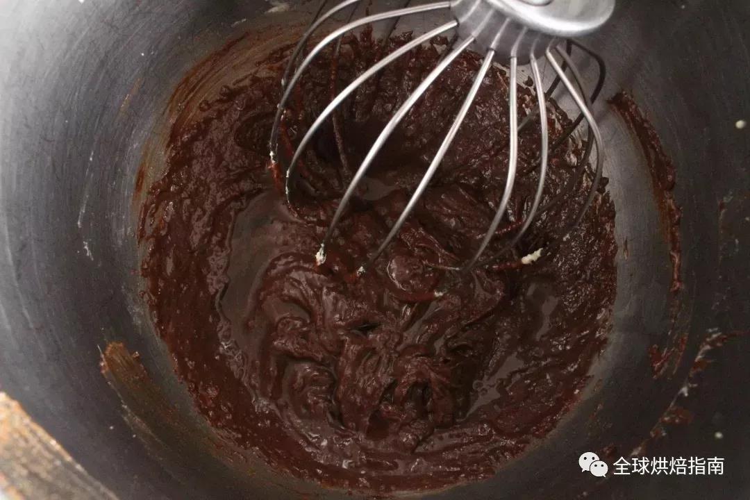 至尊巧克力蛋糕的做法 步骤15