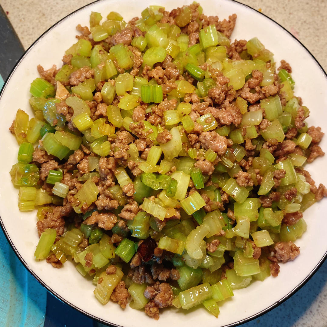 芹菜牛肉末「下饭神器」