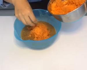 90年美式胡萝卜蛋糕改良-无奶油涂层，浓郁绵密的做法 步骤4