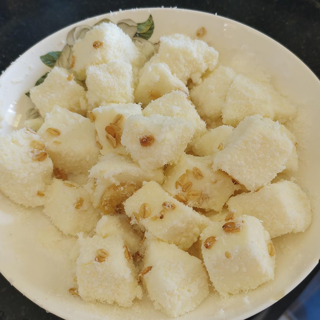 椰蓉牛奶小方