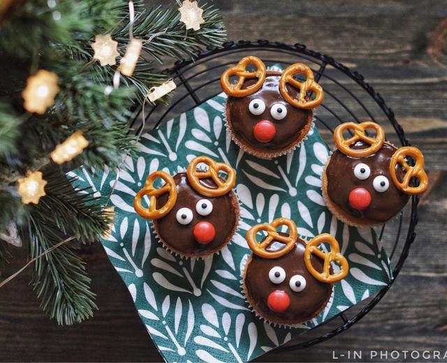 圣诞老人的坐骑 Reindeer cupcakes的做法