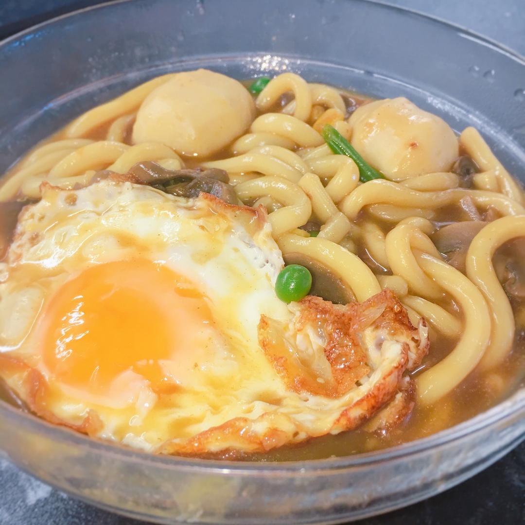 行行复行行做的咖喱鱼丸乌冬面