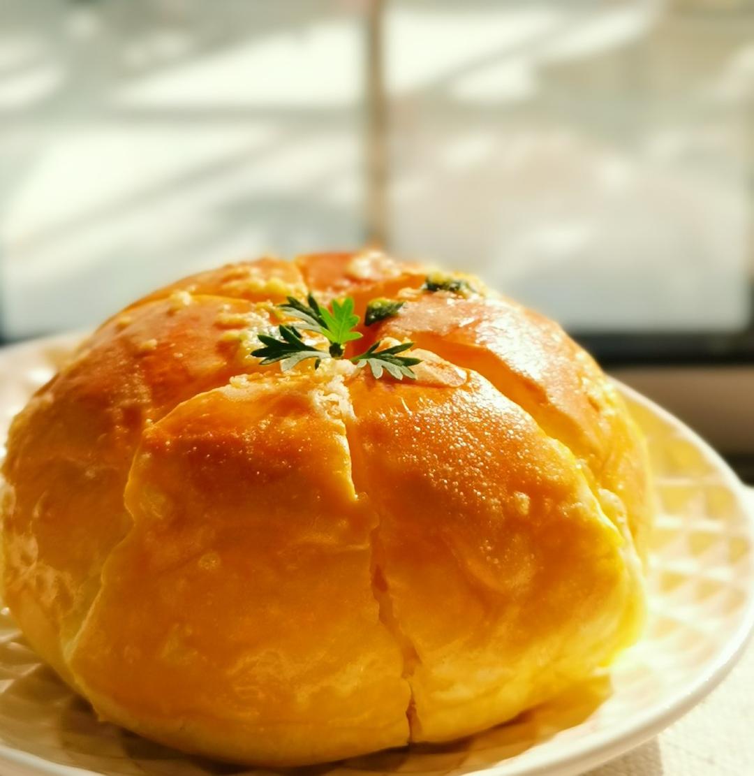 一款从韩国红到全世界的蒜香奶酪包