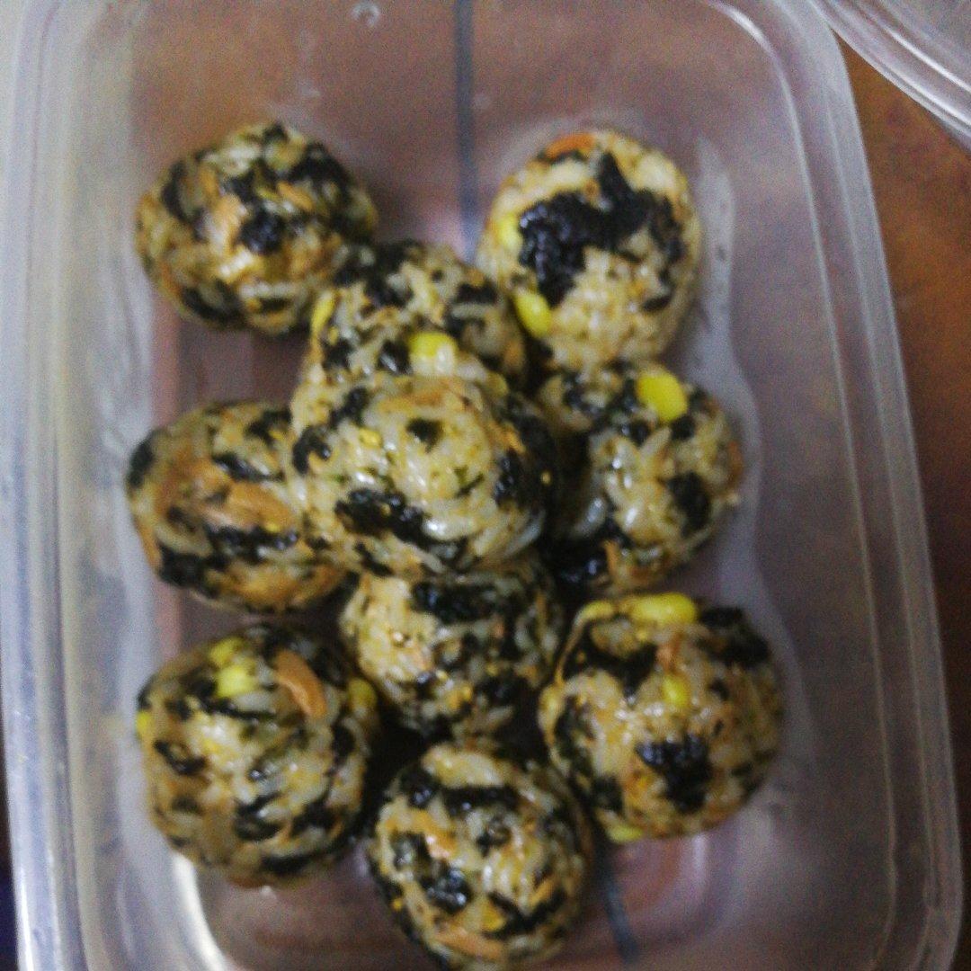 韩式金枪鱼海苔拌饭～饭团