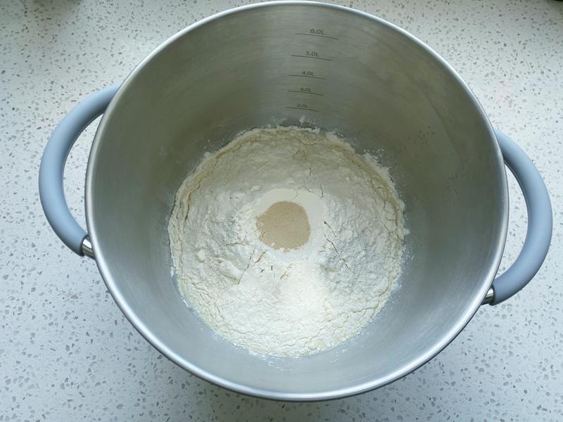 纯奶手撕吐司的做法 步骤1