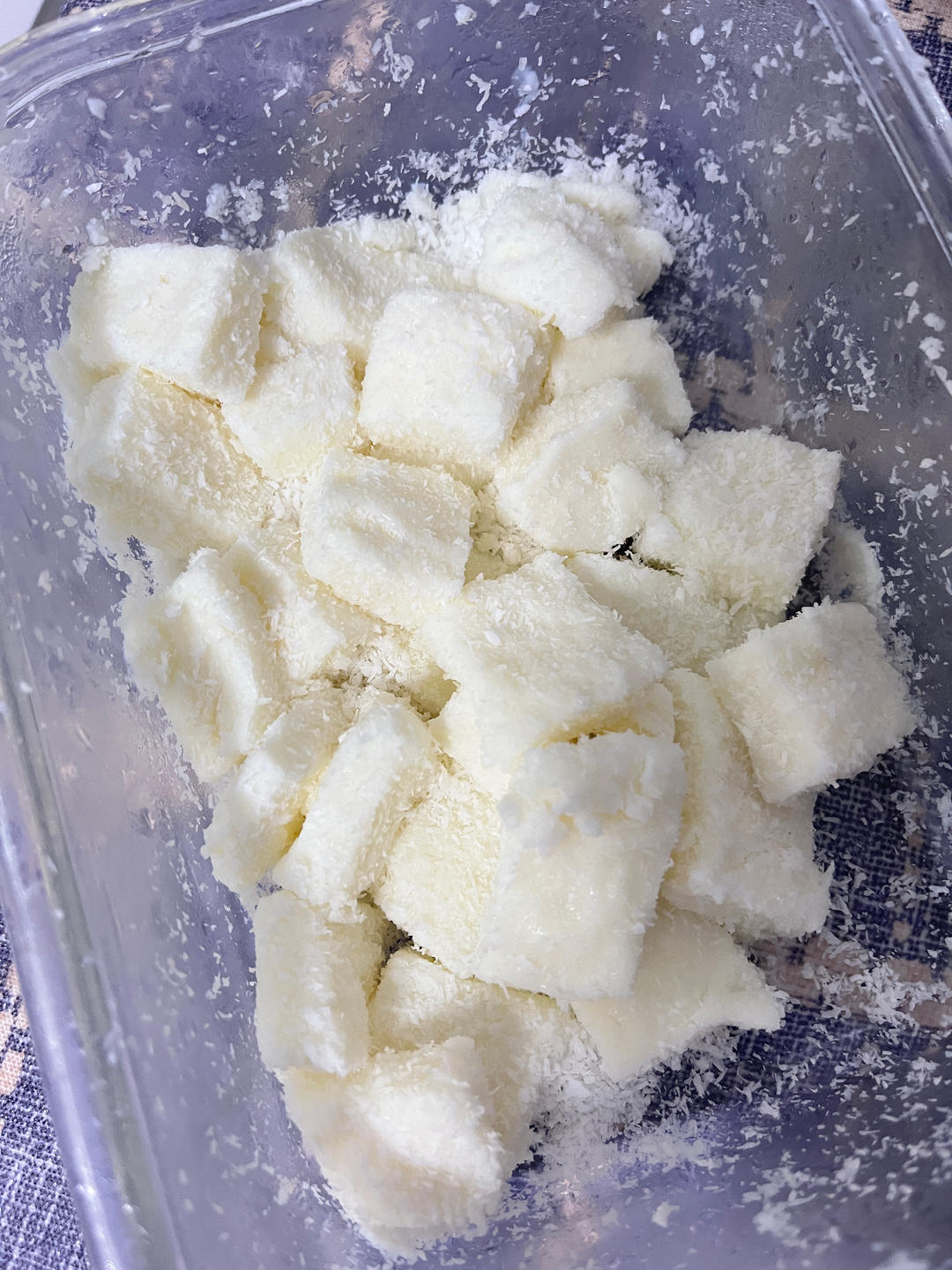 完胜85‘C的牛奶椰蓉小方