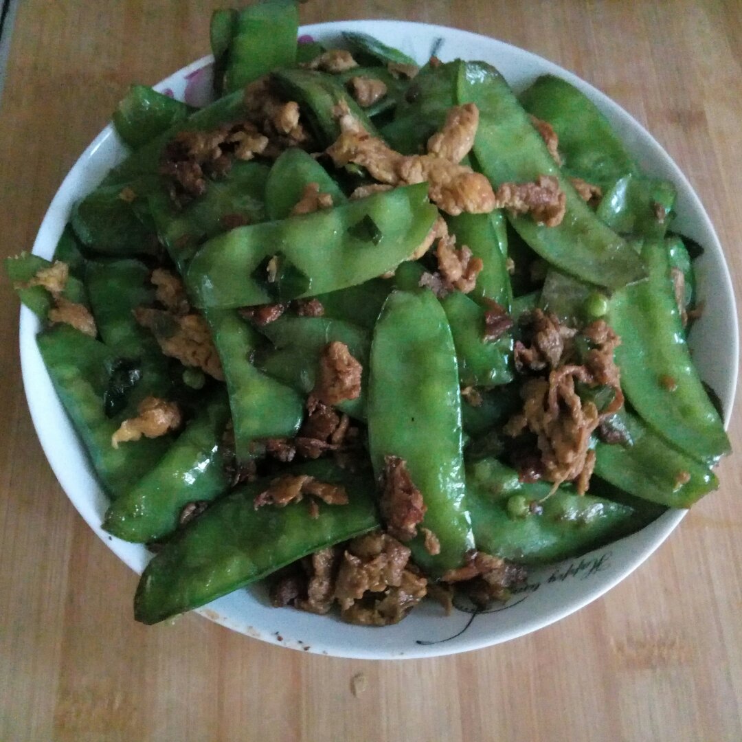 腊肠炒荷兰豆