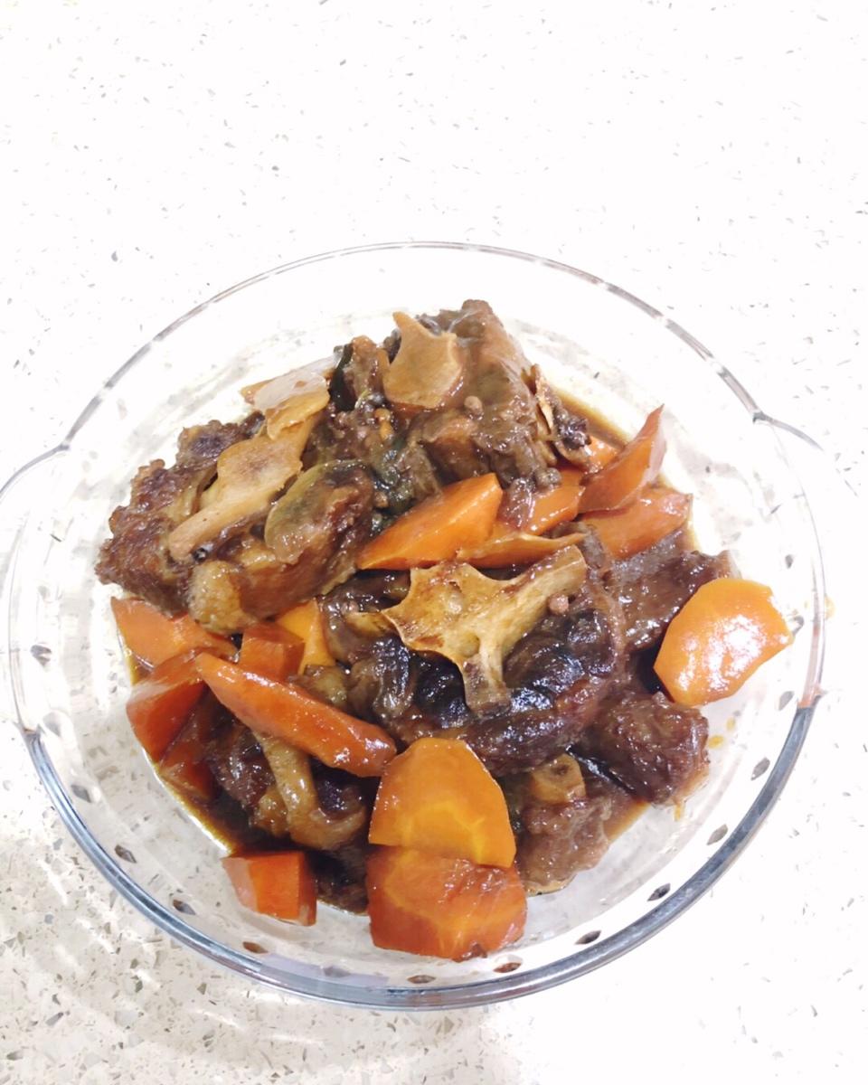 红烧牛尾