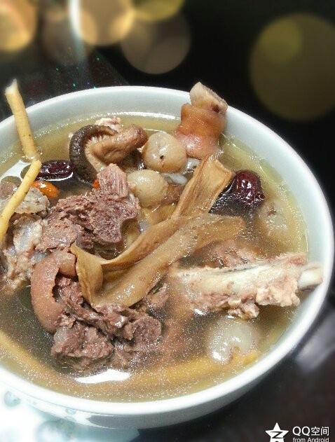 爱丽远做的老鸭排骨汤