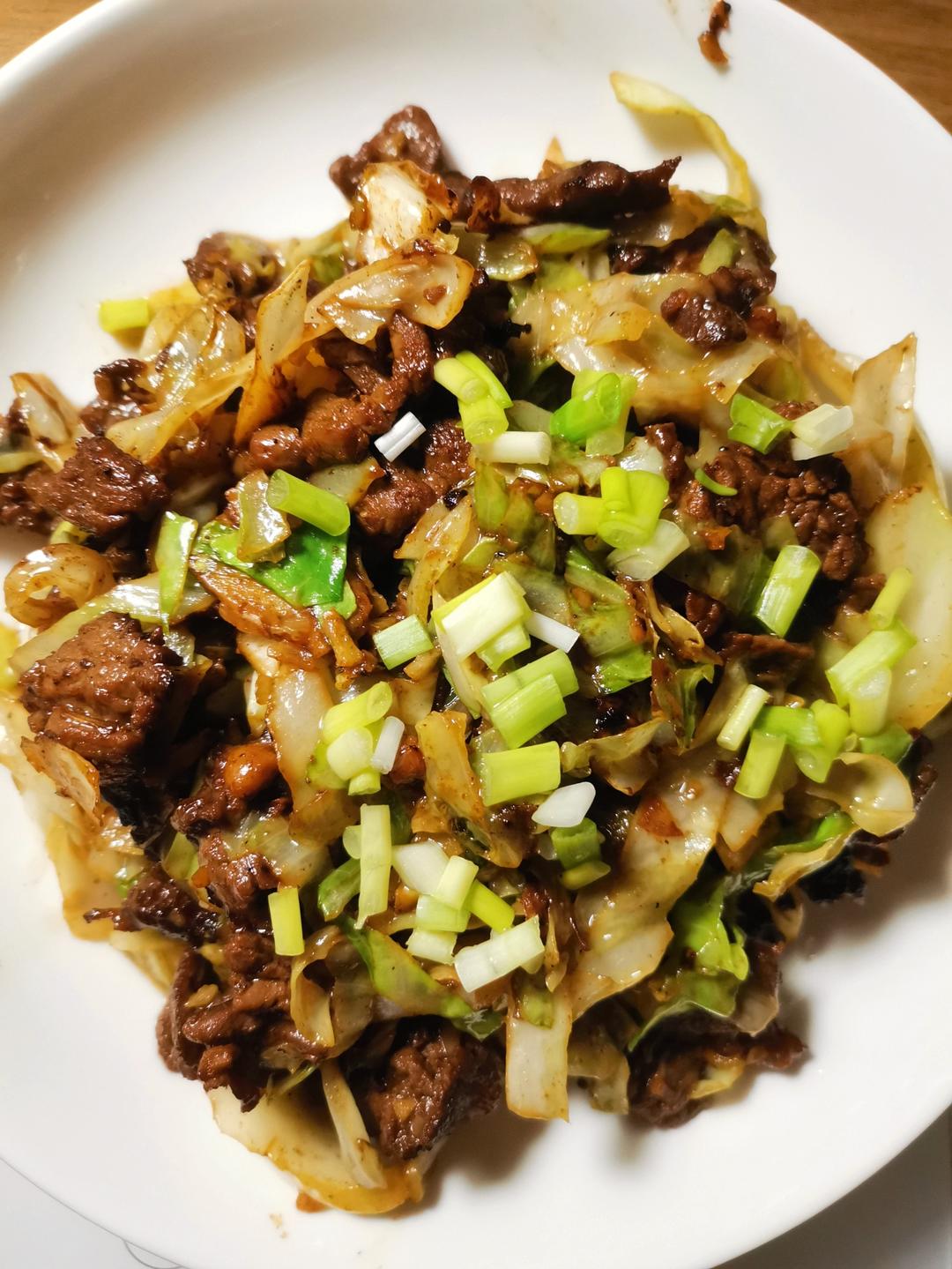 包菜炒牛肉（莲花白）