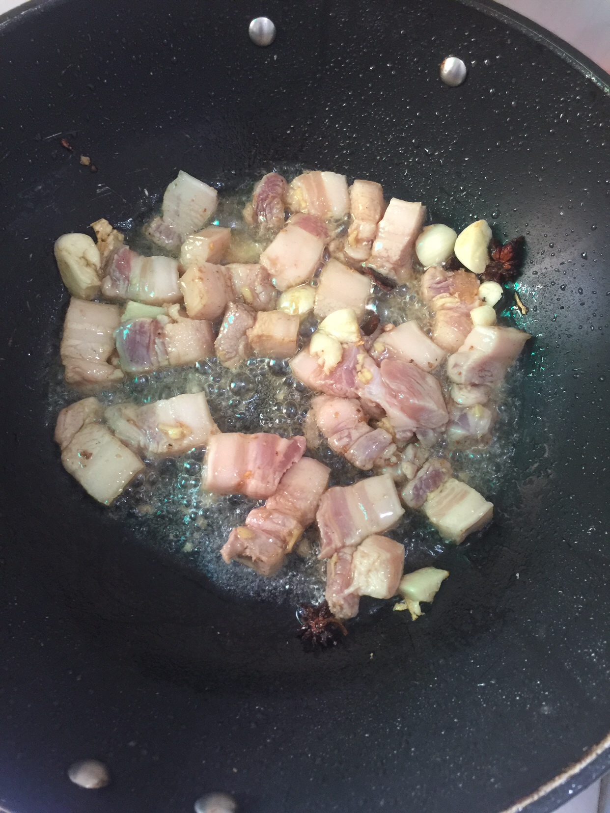 肥而不腻的家乡味干豆角烧肉的做法 步骤4