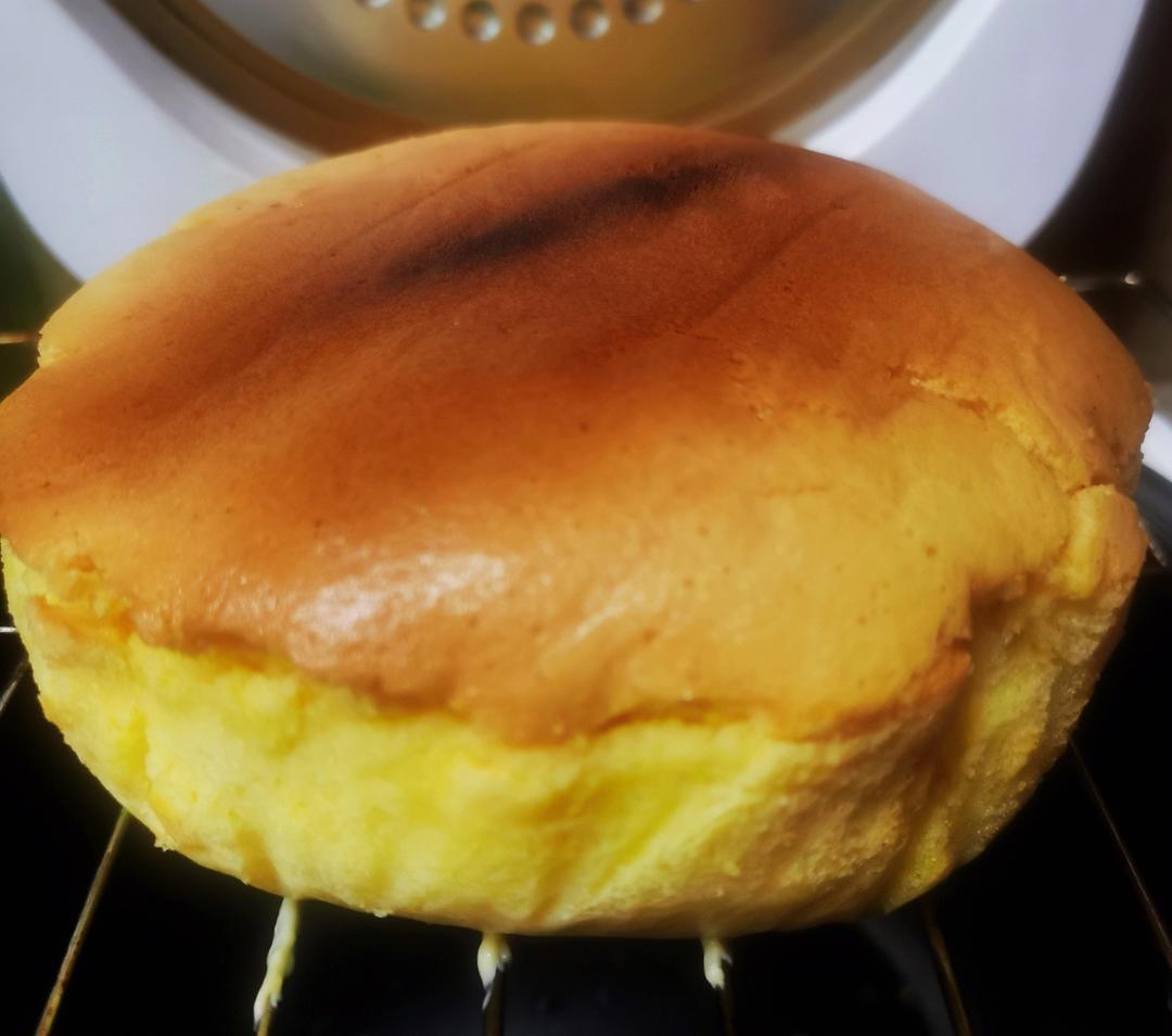 堪比柯基屁股
爆浆芝士🧀古早蛋糕