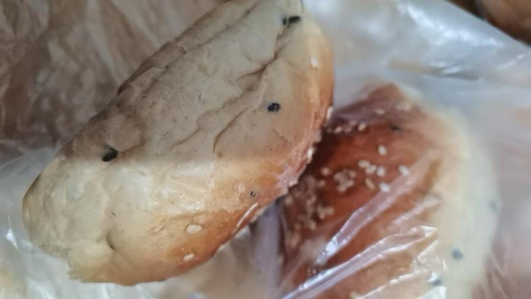 🥛超简单快手，柔软拉丝，一次发酵，牛奶小餐包