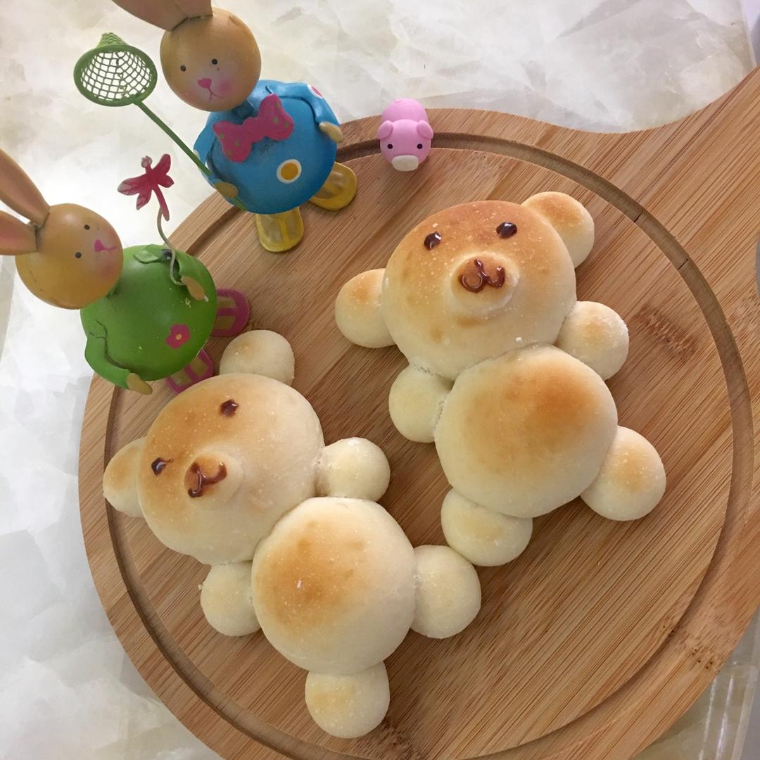 梁敏玲做的可爱小熊面包