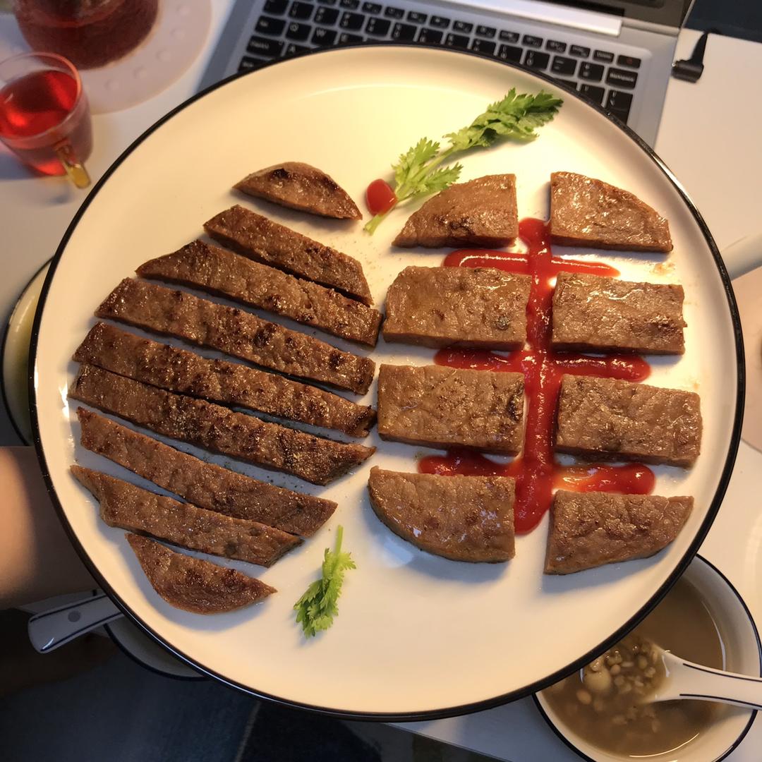 煎牛排