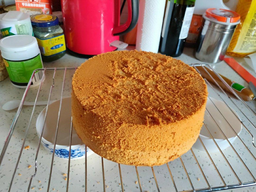 六、八、十寸戚风蛋糕
不回缩 不收腰