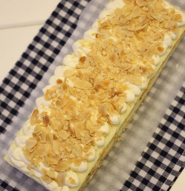 【视频】焦糖海盐奶油 夹心蛋糕（可以做成盒子蛋糕哦）