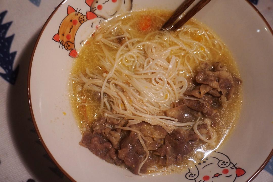 小叶子穿花裤的日常