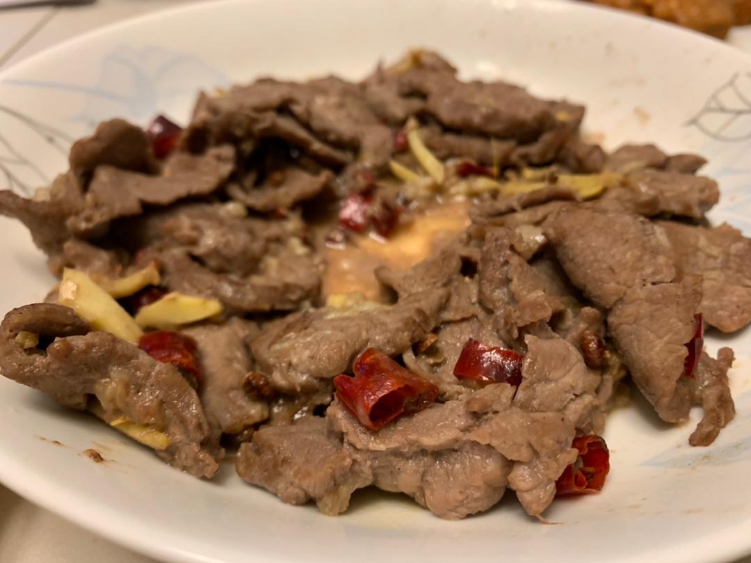 小炒红酒牦牛肉