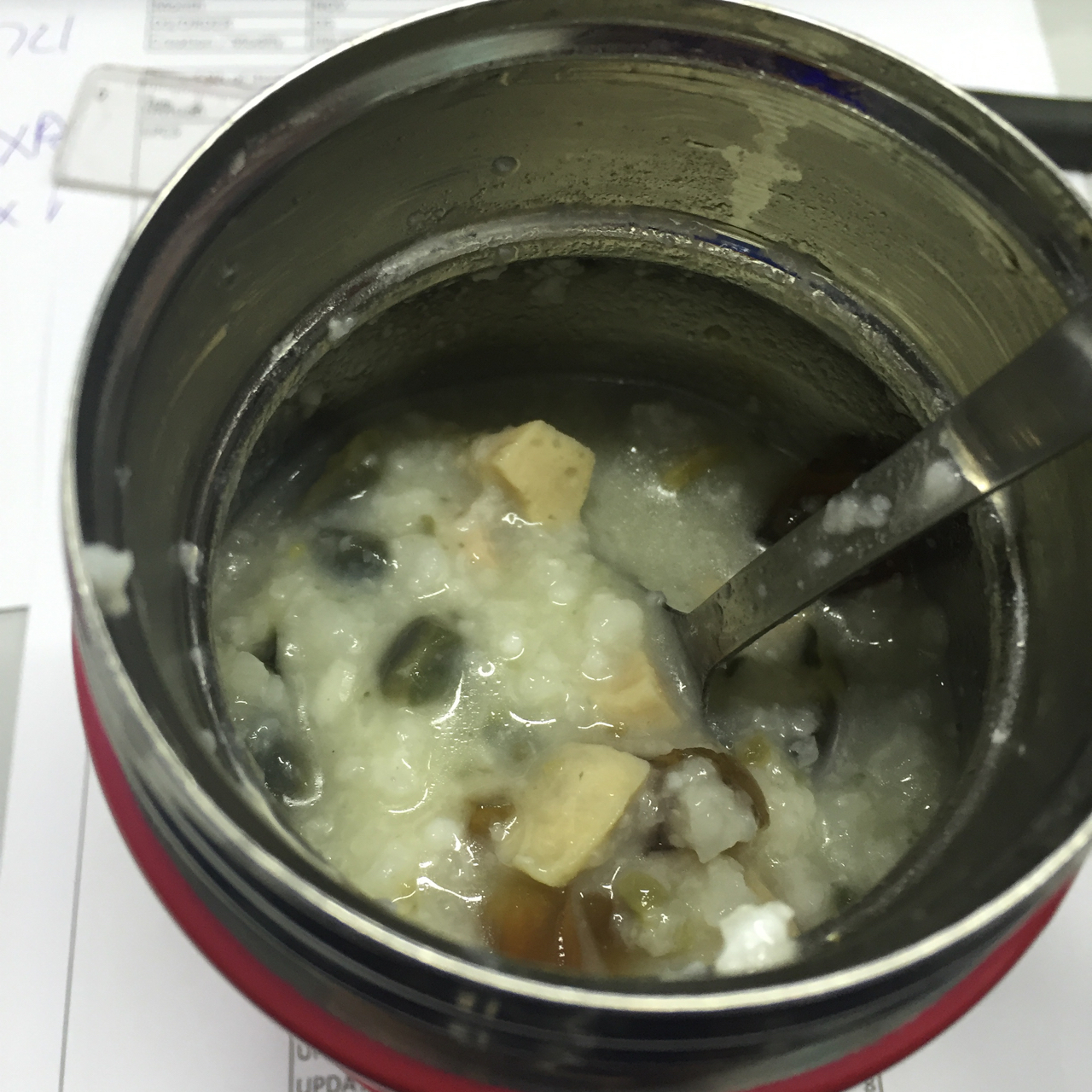 10分钟焖烧杯系列（皮蛋瘦肉粥）