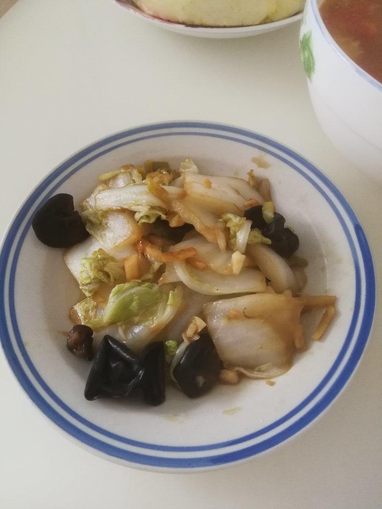 白菜炒木耳