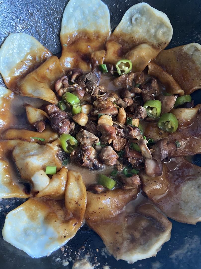 地锅鸡+自制红油【曼食慢语】