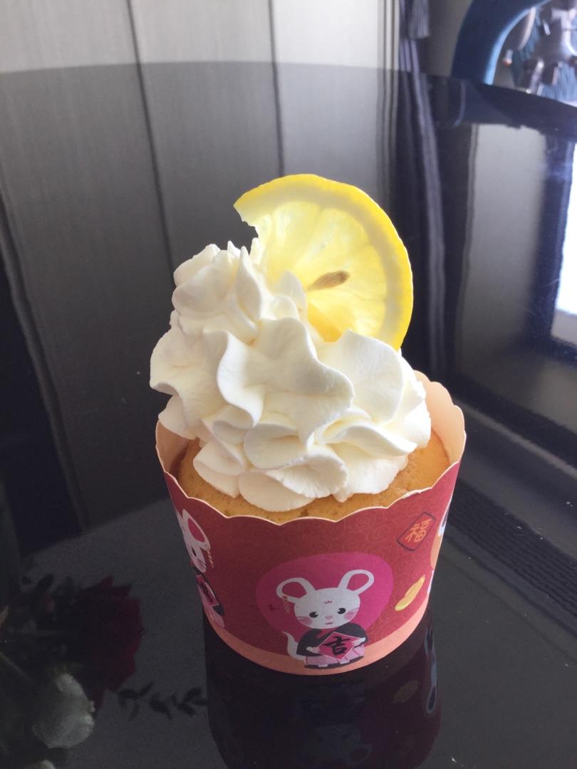 奇葩牌蛋糕（材料很随意！）(>^ω^<)