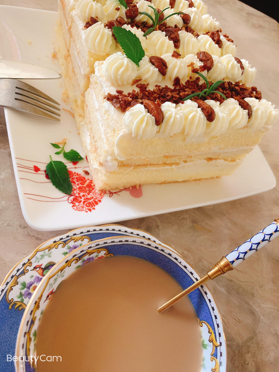 红枣核桃奶油蛋糕