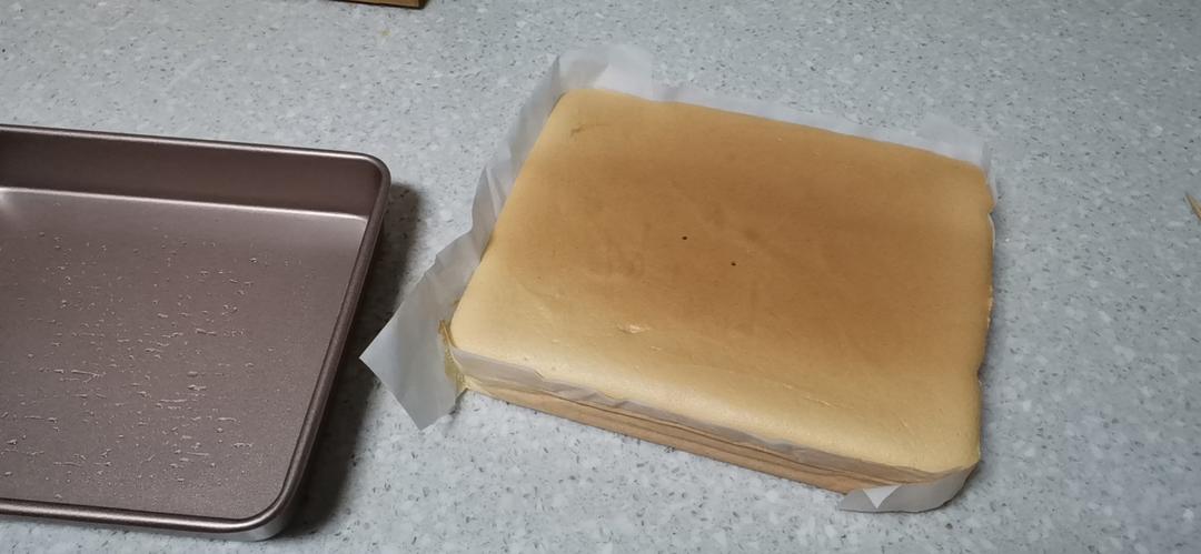 超详细8寸方形戚风蛋糕（三能12英寸正方形硬模）