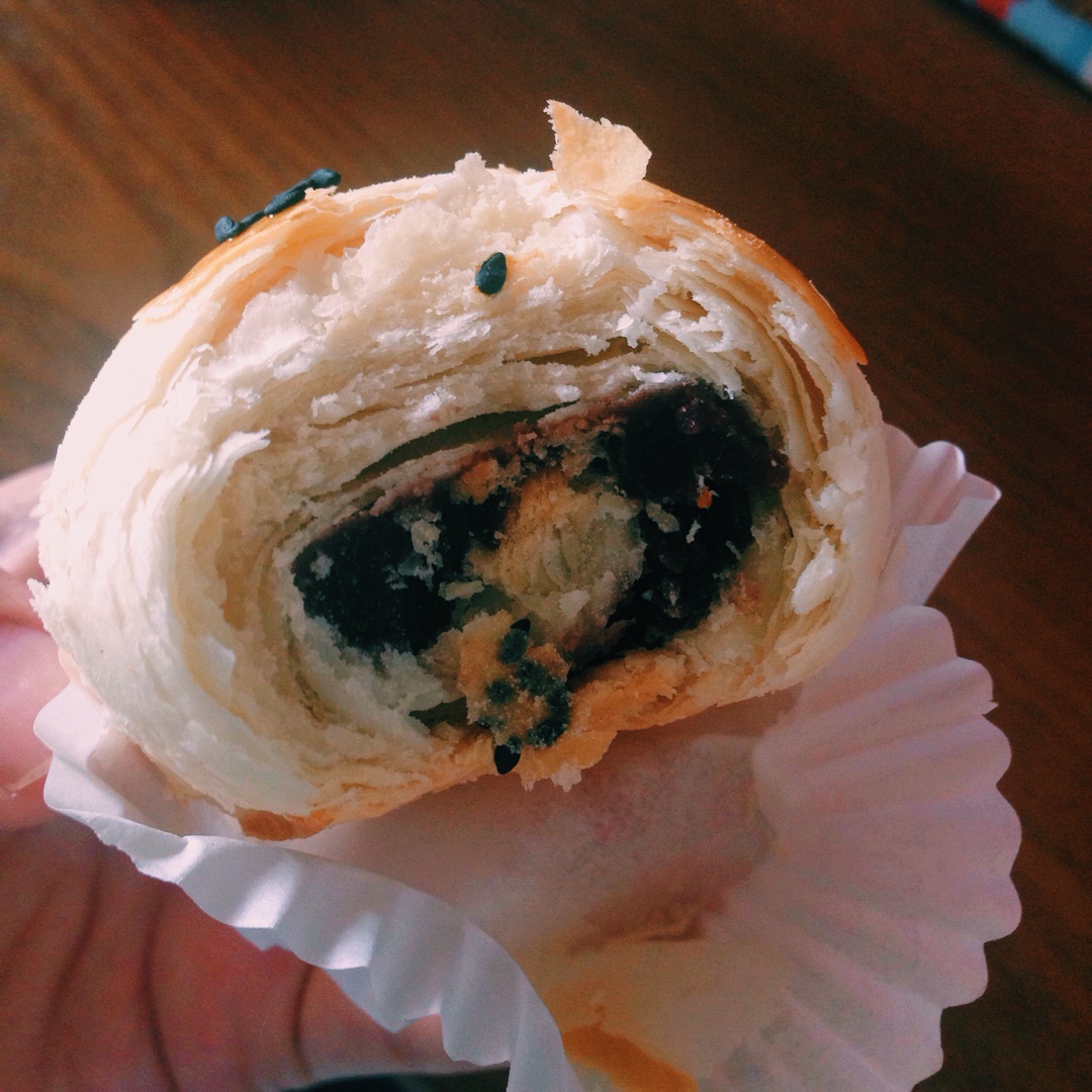 蛋黄酥：抹茶酥：（奶黄味）