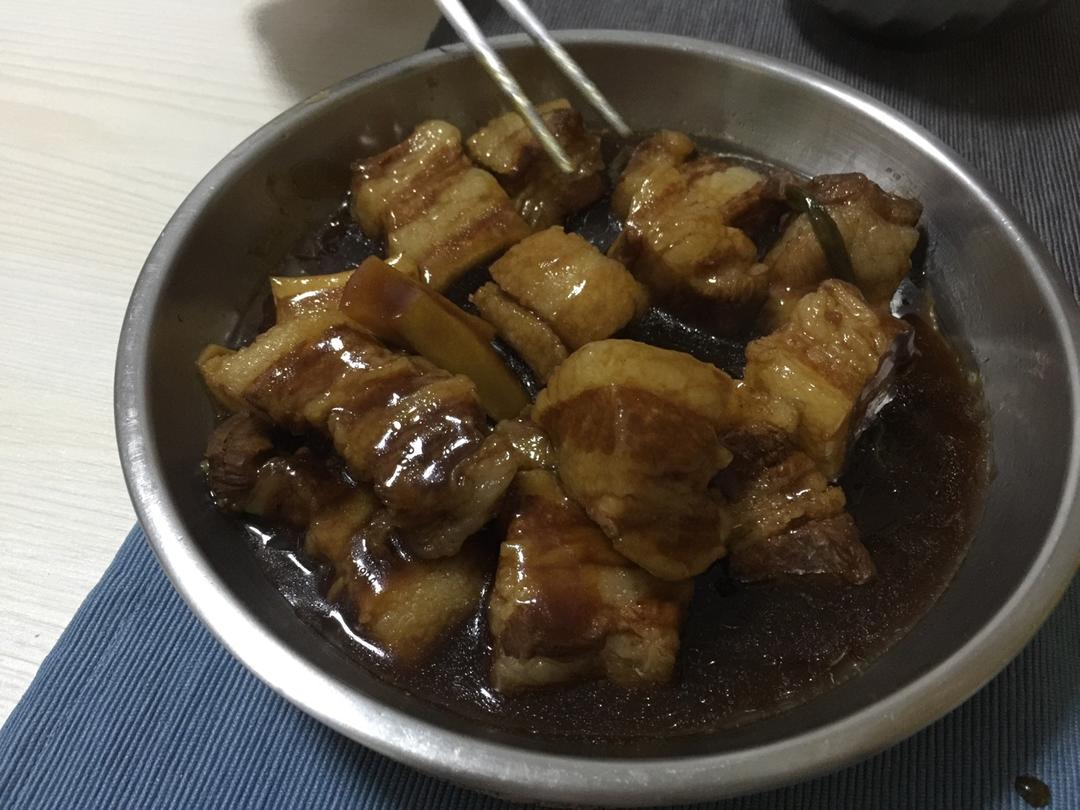 米饭杀手五花肉
（简易电饭煲版）