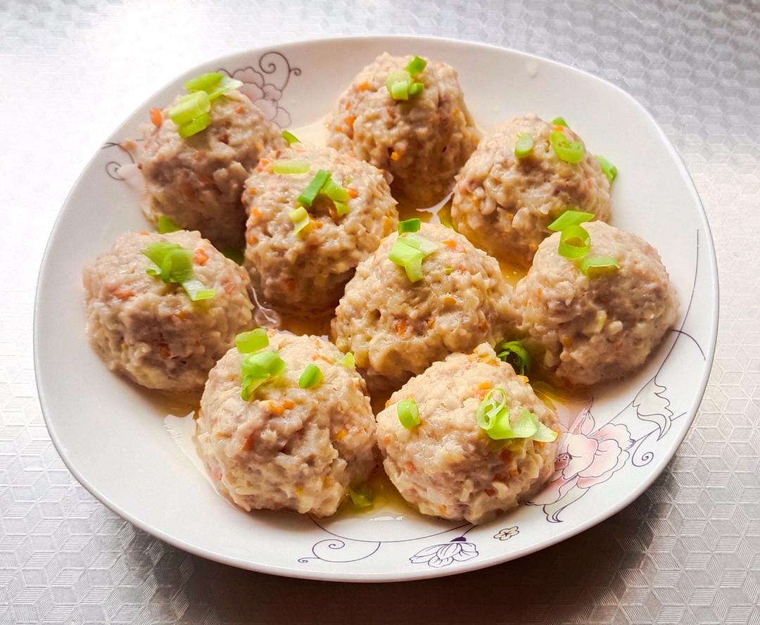 清蒸藕丁肉丸子