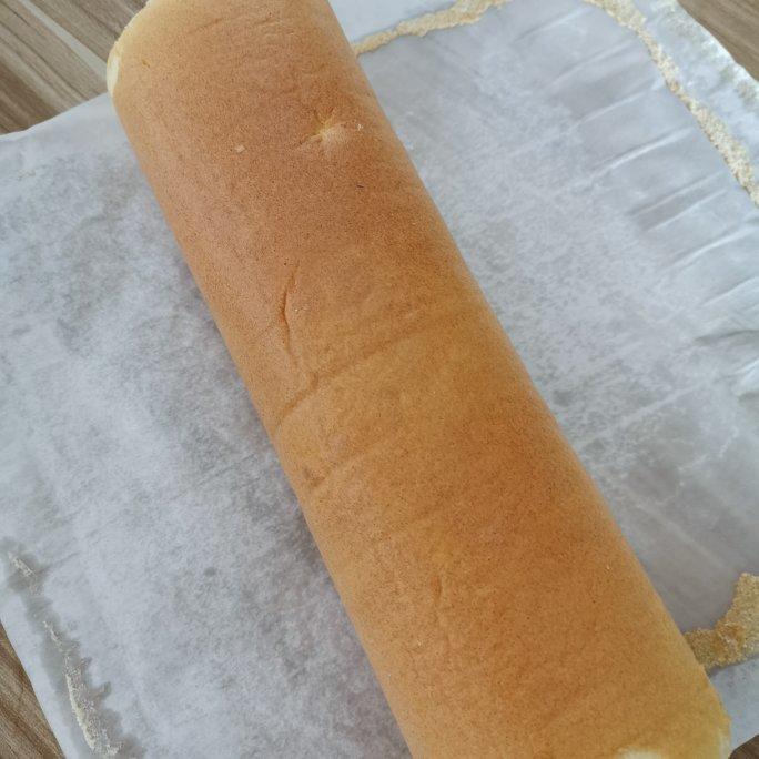 超详细的瑞士卷奶油蛋糕卷原味蛋糕卷的制作方法 饱满不掉皮不开裂（附模具换算方法）
