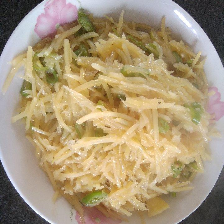 土豆丝炒辣椒