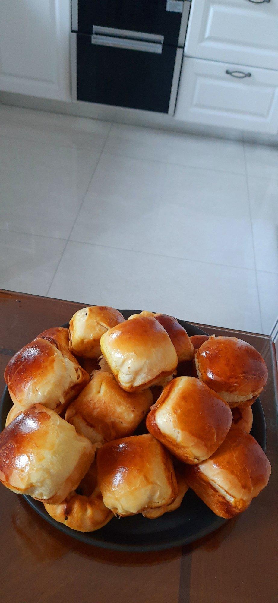 老式面包，橙汁酸奶老面包