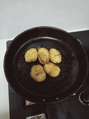 〔瑜伽悦食〕孜然黑胡椒煎土豆的做法 步骤3