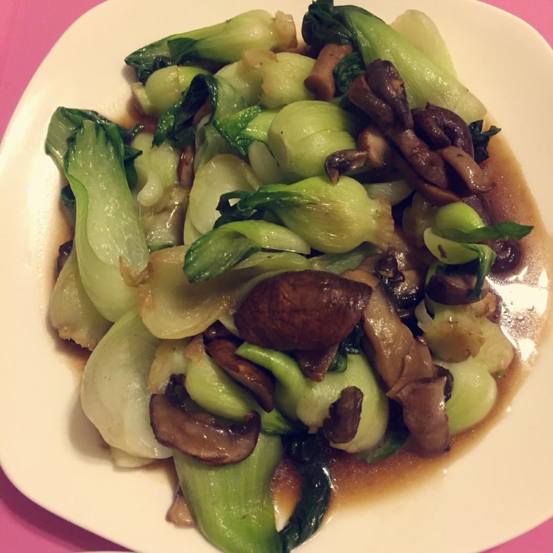 蘑菇炒青菜