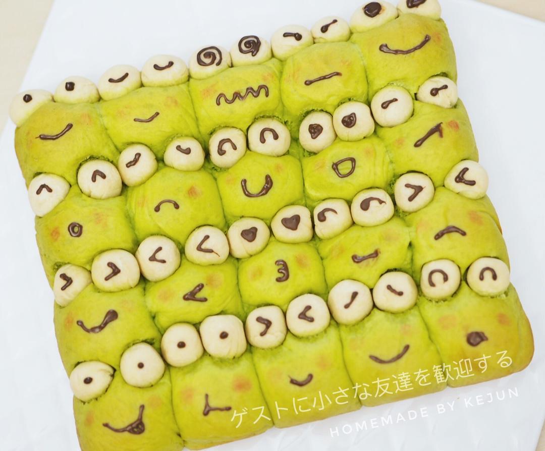 青蛙挤挤小面包