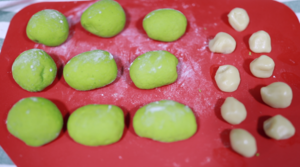 自制美味梅菜破酥包子的做法 步骤5