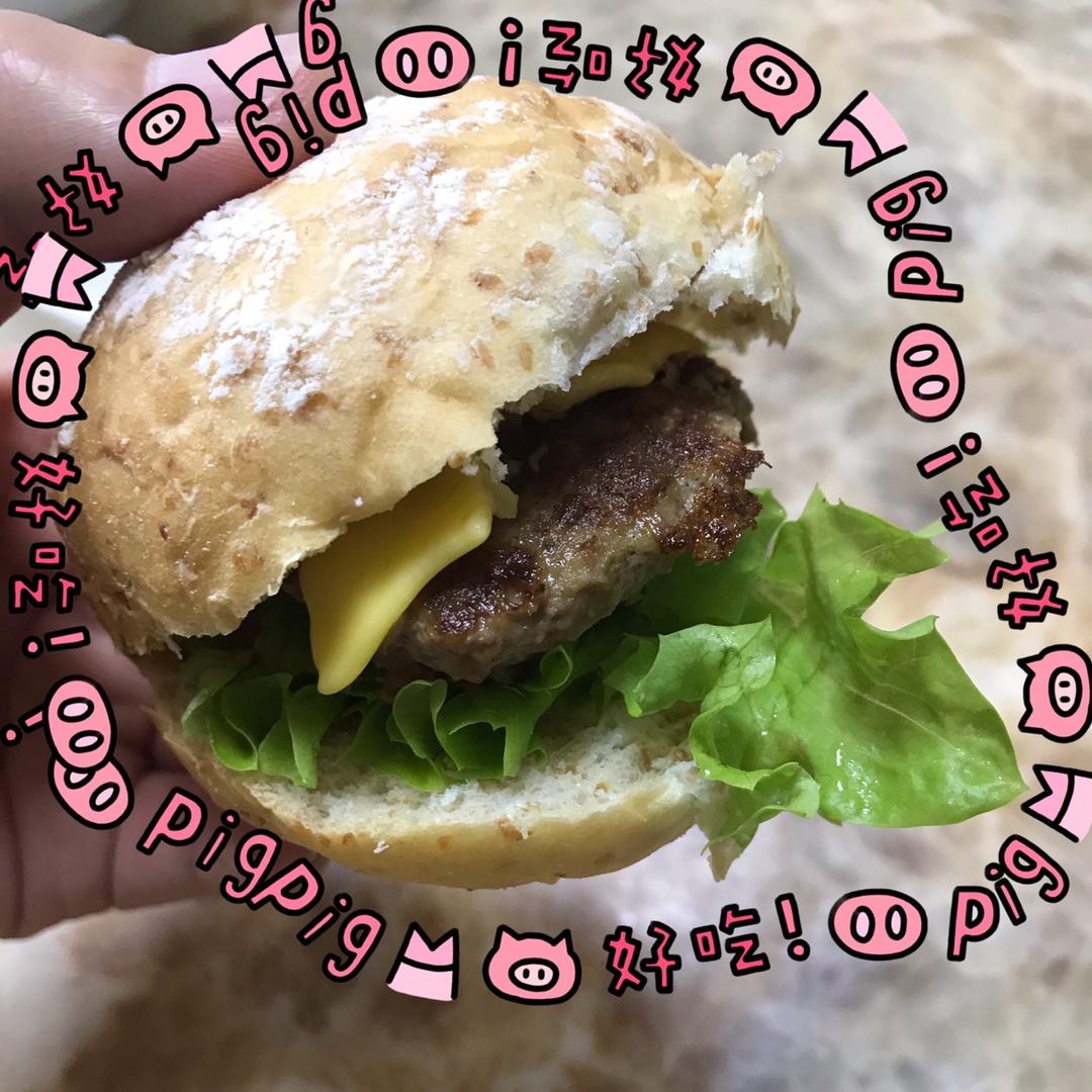 洋葱牛肉汉堡 Beef Hamburger with Fried Onions
