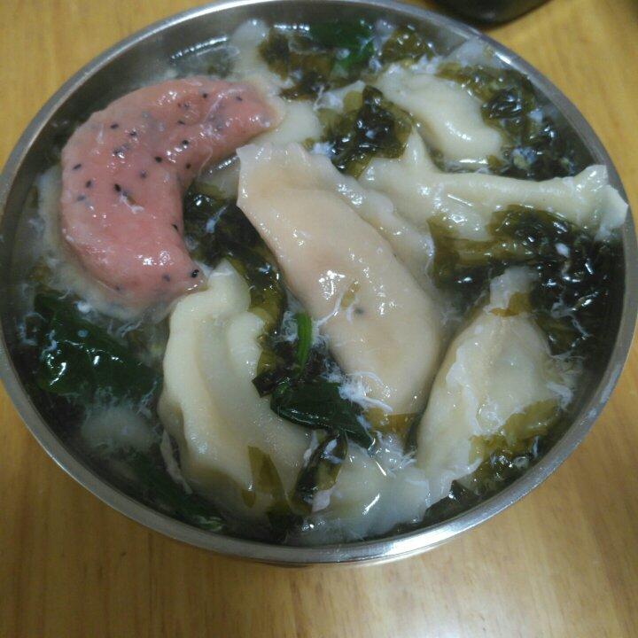 酸汤饺子