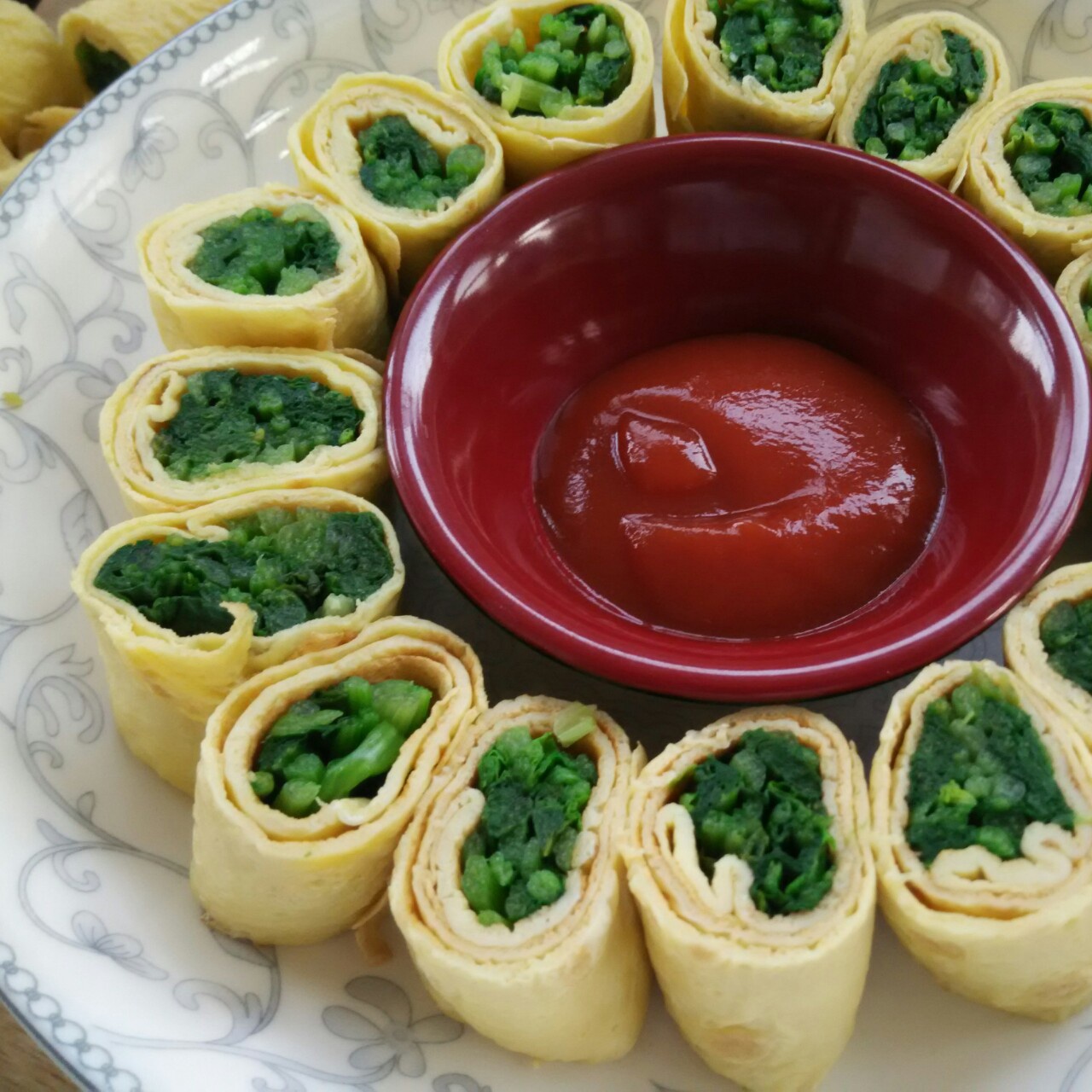 好吃又简单的鸡蛋菠菜卷