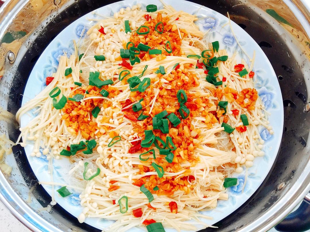 蒜蓉蒸金针菇粉丝（小心上瘾）