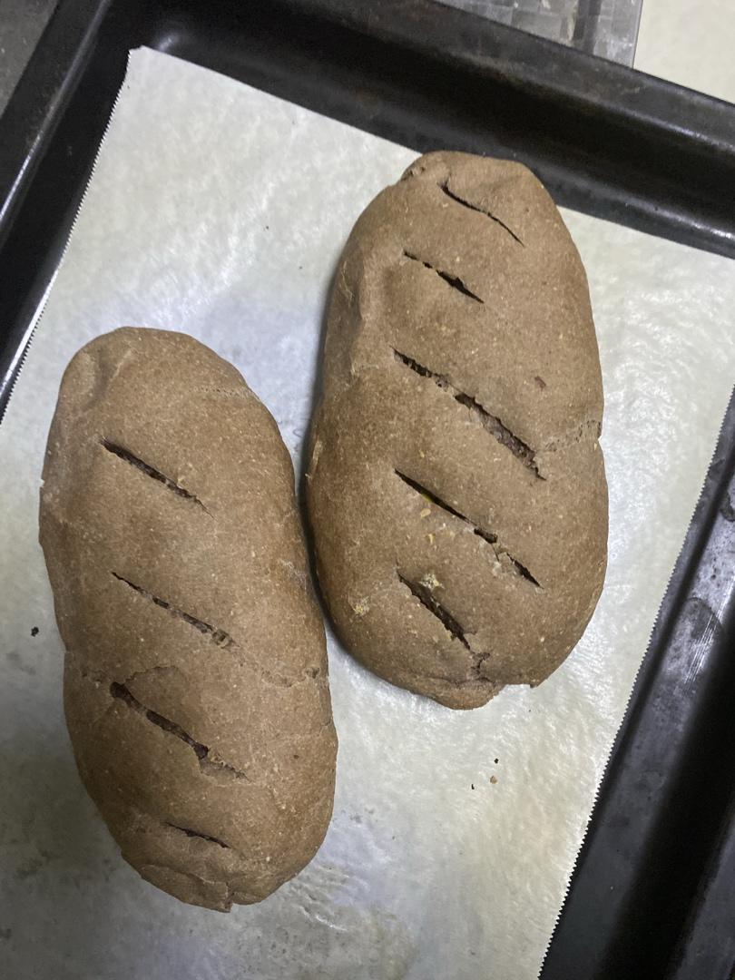 新手手揉，低卡减脂100%黑麦全麦面包