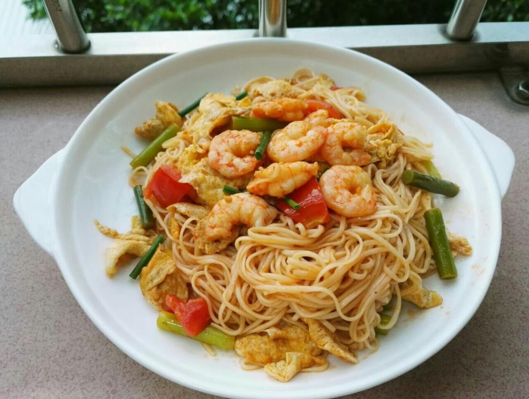 冰吖做的海鲜炒面