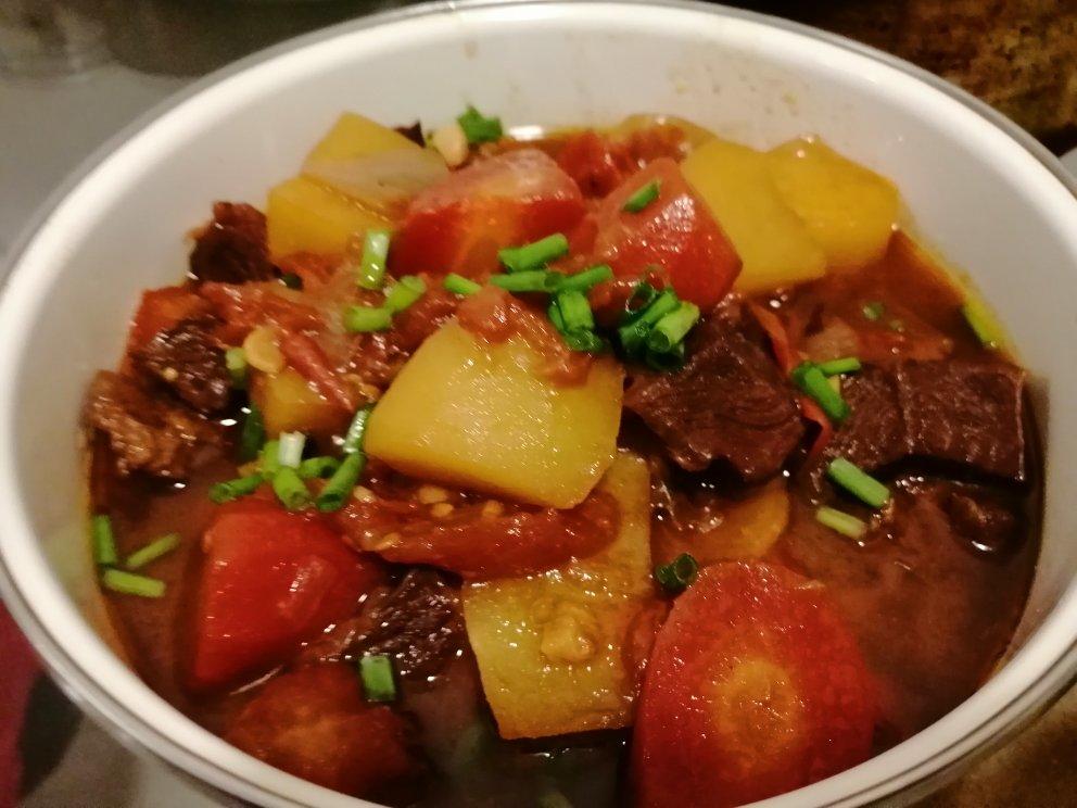 番茄土豆炖牛腩